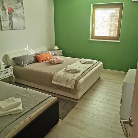 Apartment Guarda *